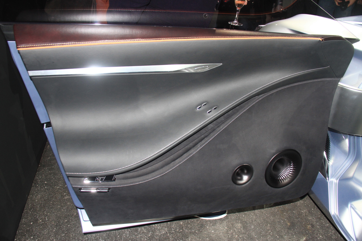 英菲尼迪Q80車展高清大圖