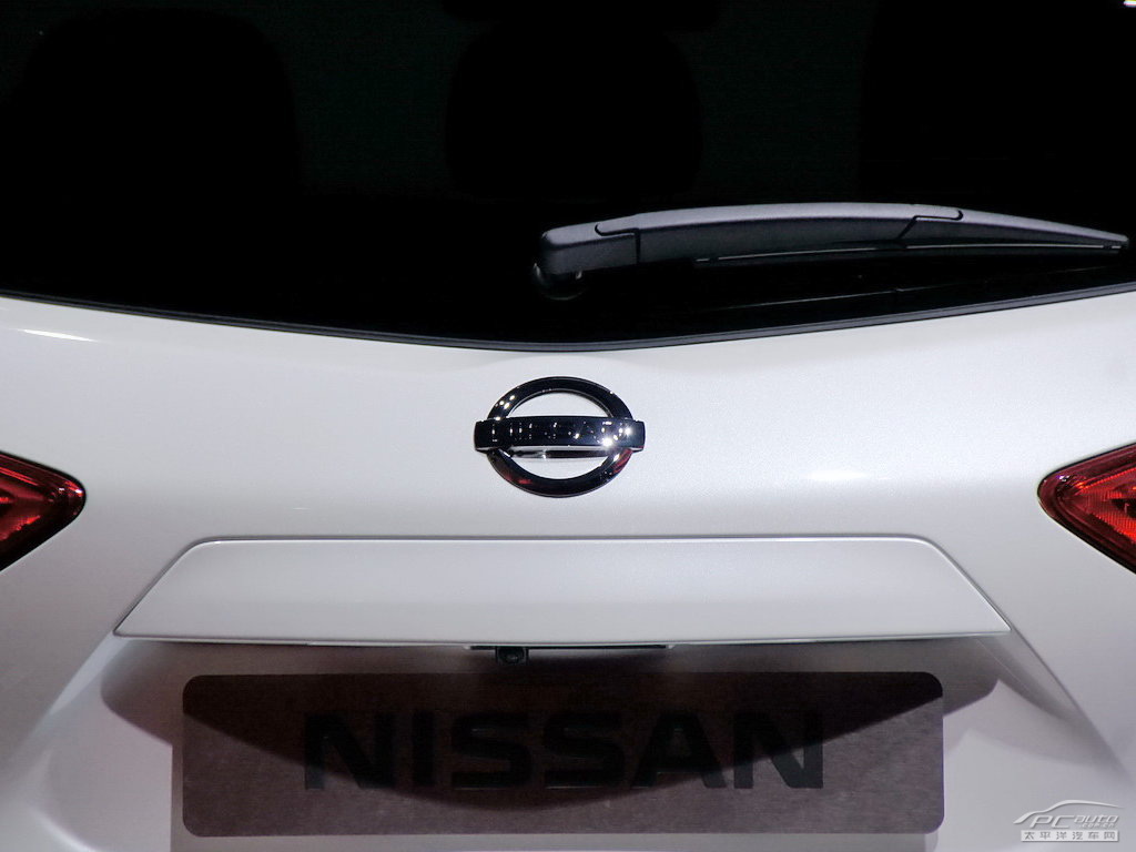 日產Pulsar外觀高清大圖