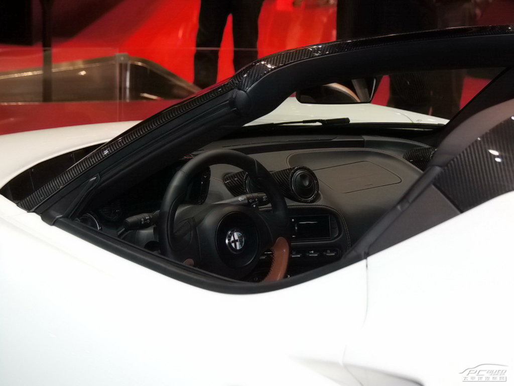ALFA 4C內(nèi)飾高清大圖