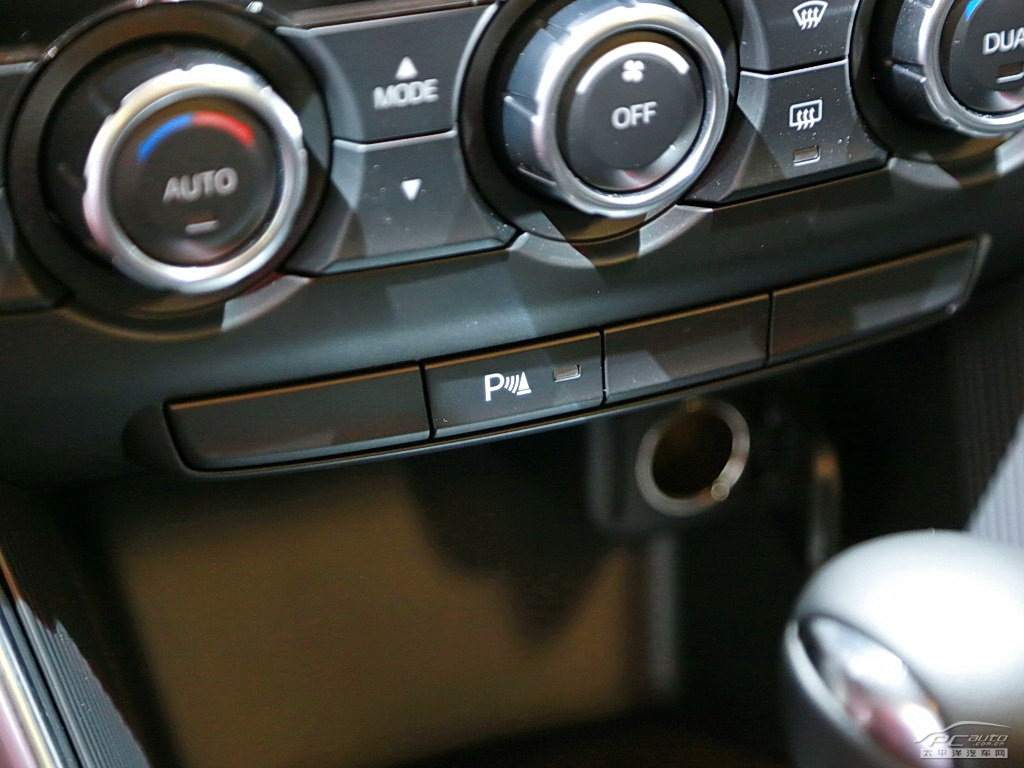 馬自達(dá)CX-5(海外)內(nèi)飾高清大圖