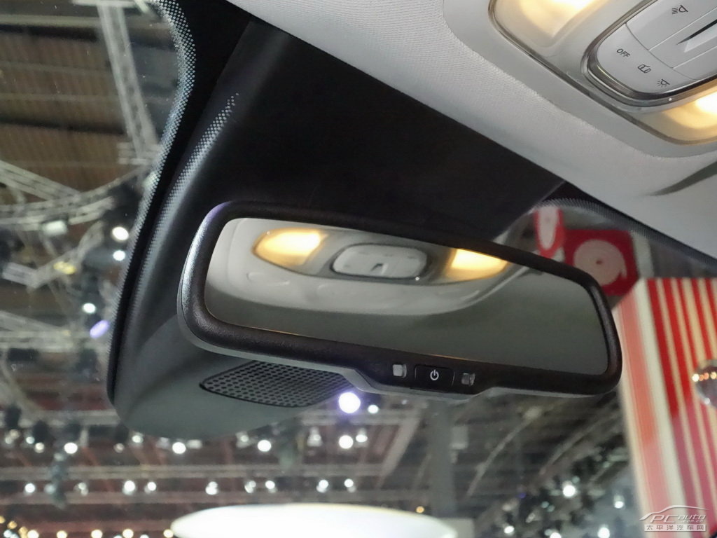 菲亞特500X內(nèi)飾高清大圖