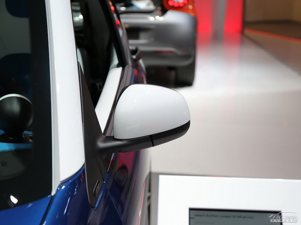ǿ{(ln)smart fortwo܇^DƬ