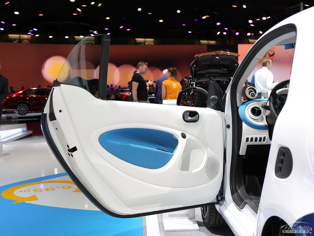 ǿ{(ln)smart fortwo܇(ni)DƬ
