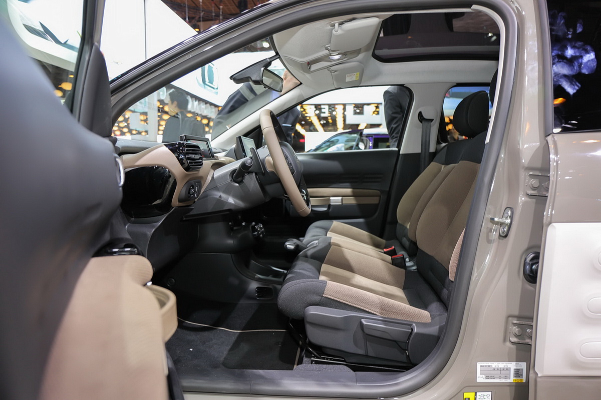 雪鐵龍C4 Cactus車展高清大圖