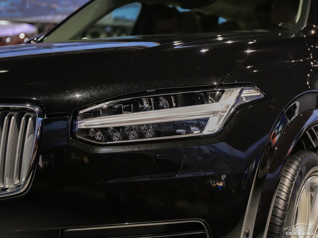 瑪瑙黑沃爾沃XC90新能源車頭外觀圖片