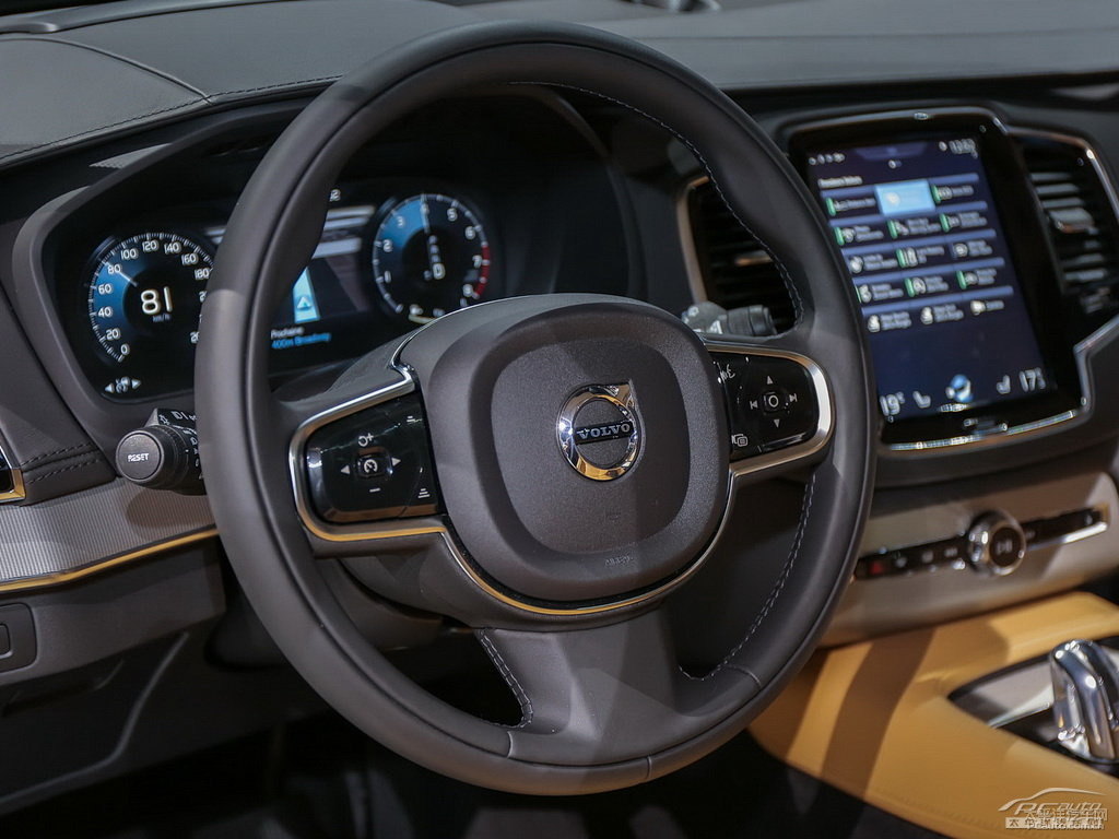 瑪瑙黑沃爾沃XC90新能源中控內(nèi)飾圖片
