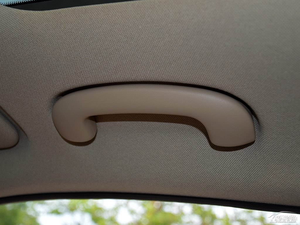 水墨灰名圖車(chē)廂內(nèi)飾圖片