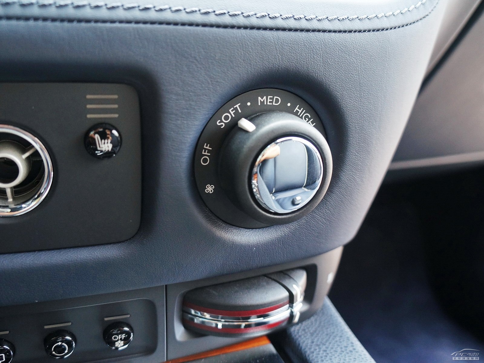 魅影內(nèi)飾高清大圖