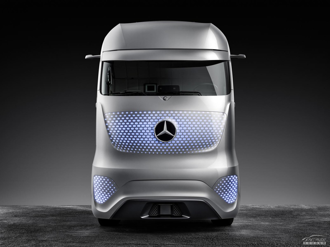 奔馳Future Truck外觀高清大圖
