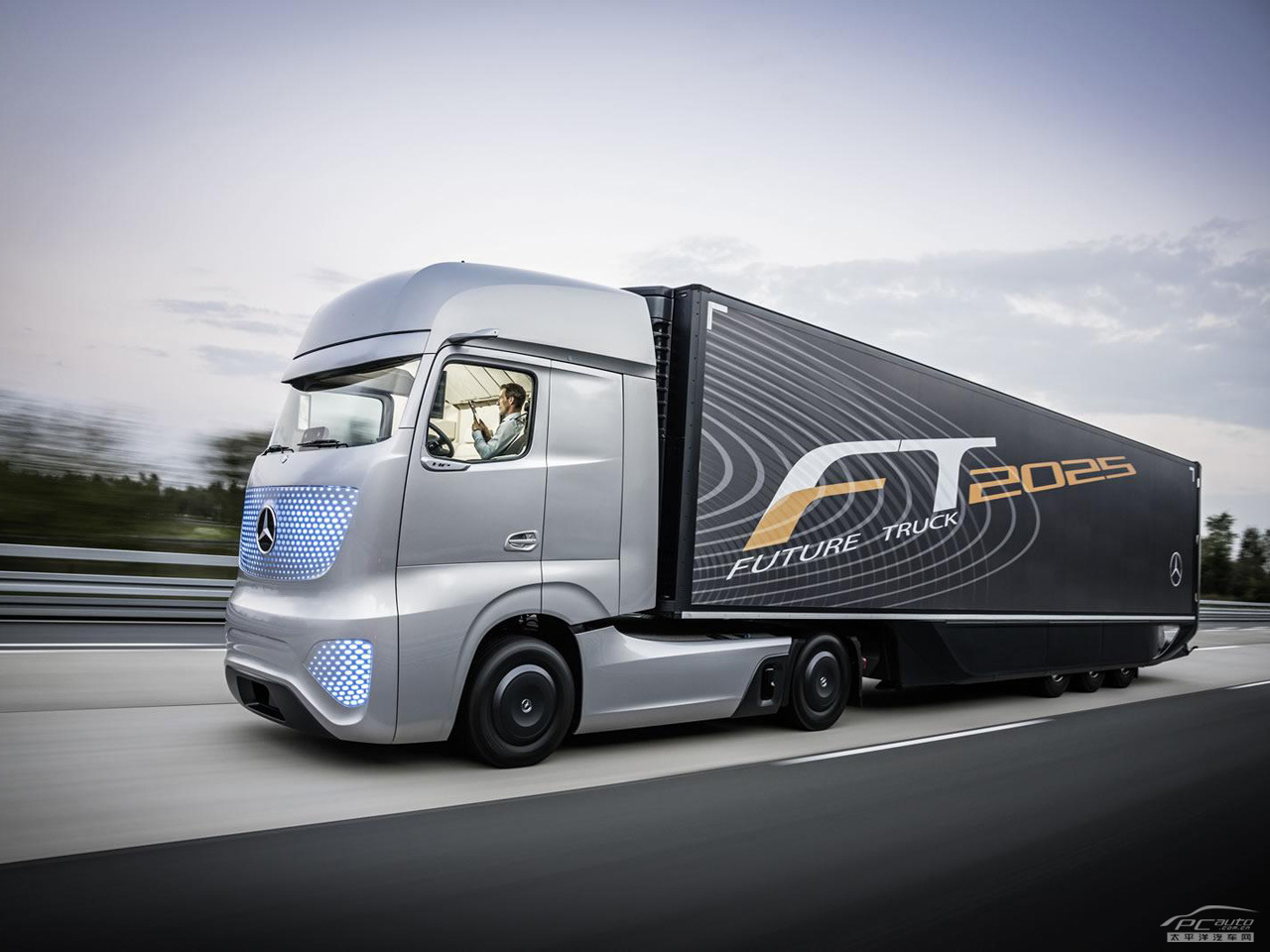 奔馳Future Truck外觀高清大圖