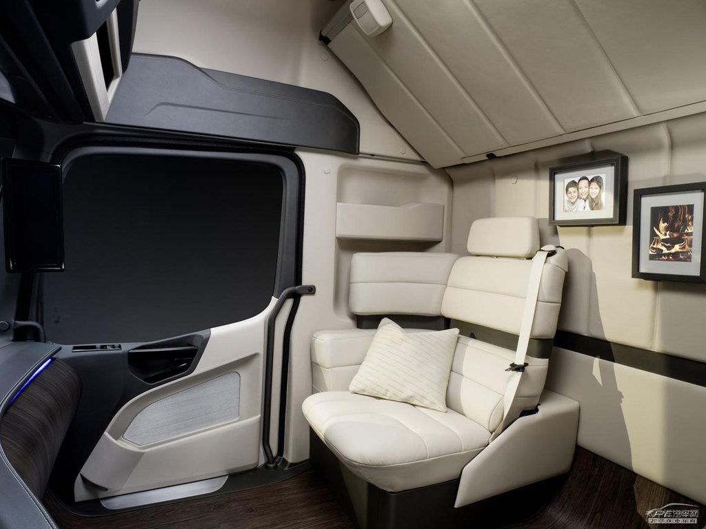 YFuture Truck΃(ni)DƬ