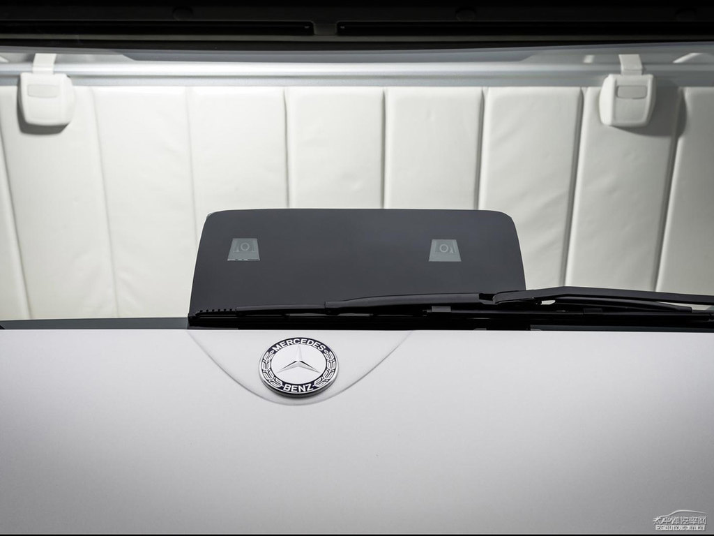 YFuture Truck܇(ch)^DƬ