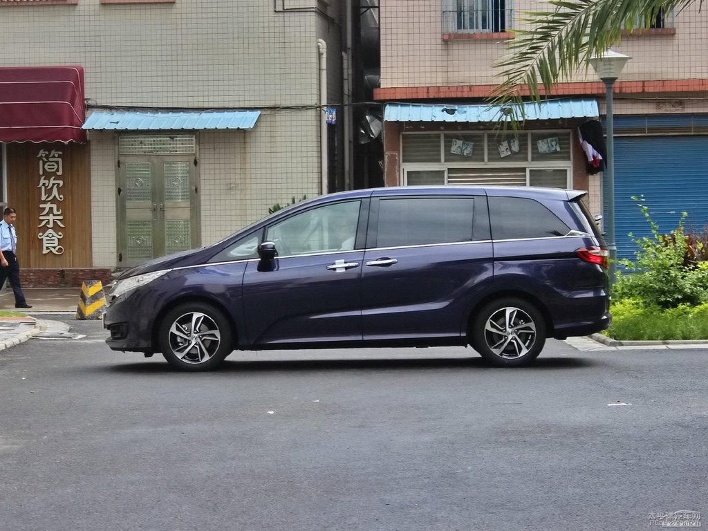 夢(mèng)幻紫奧德賽整車外觀外觀圖片
