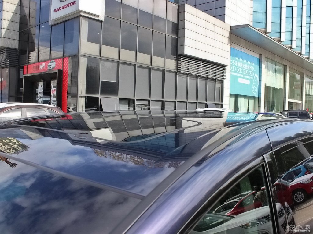 夢幻紫奧德賽車身外觀圖片