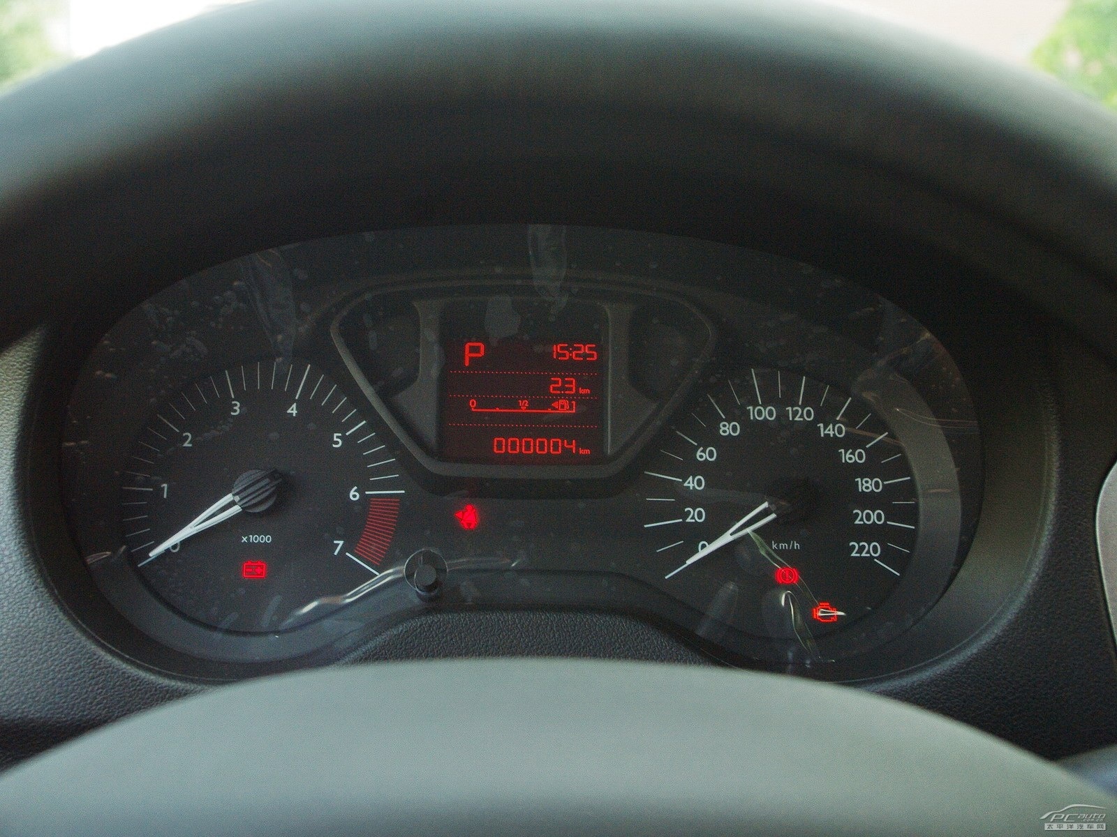 全新愛(ài)麗舍內(nèi)飾高清大圖