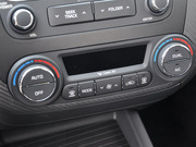 2014款 1.6L 自動(dòng)Premium 2014款 1.6L 自動(dòng)Premium