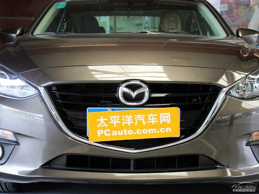 琉璃棕馬自達(dá)3 昂克賽拉車頭外觀圖片