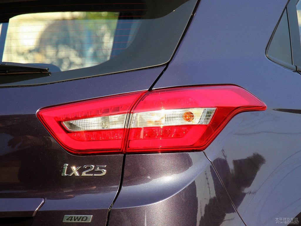 羅蘭紫北京現(xiàn)代ix25車尾外觀圖片