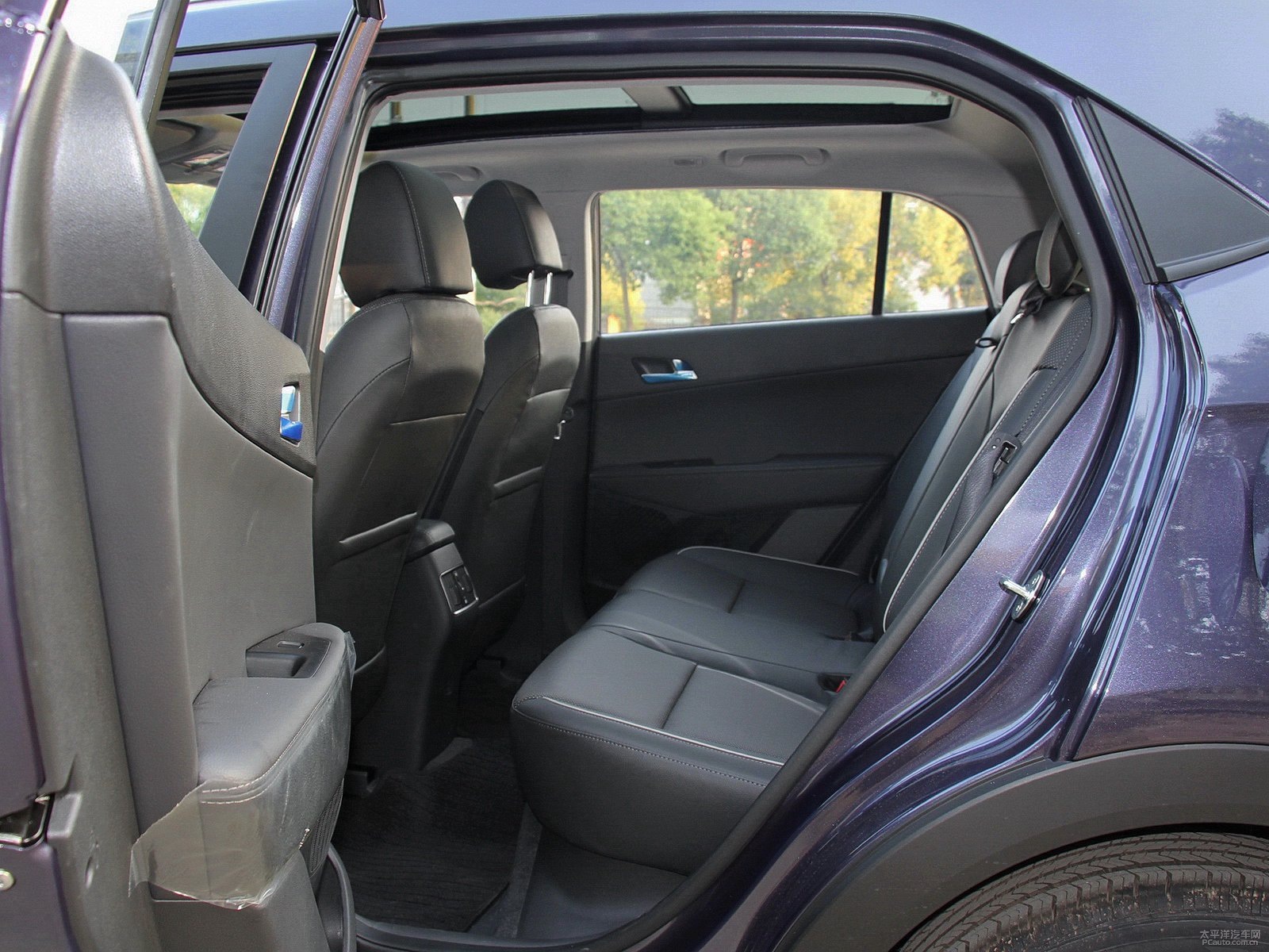 北京現(xiàn)代ix25空間高清大圖