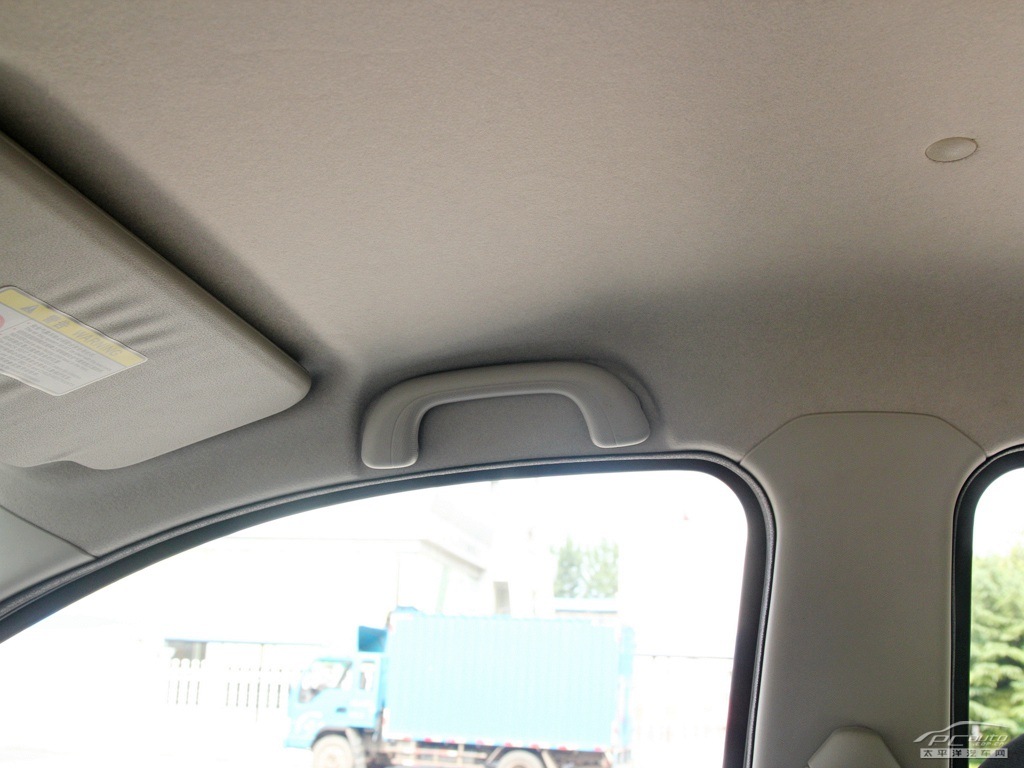 歐力威內(nèi)飾高清大圖