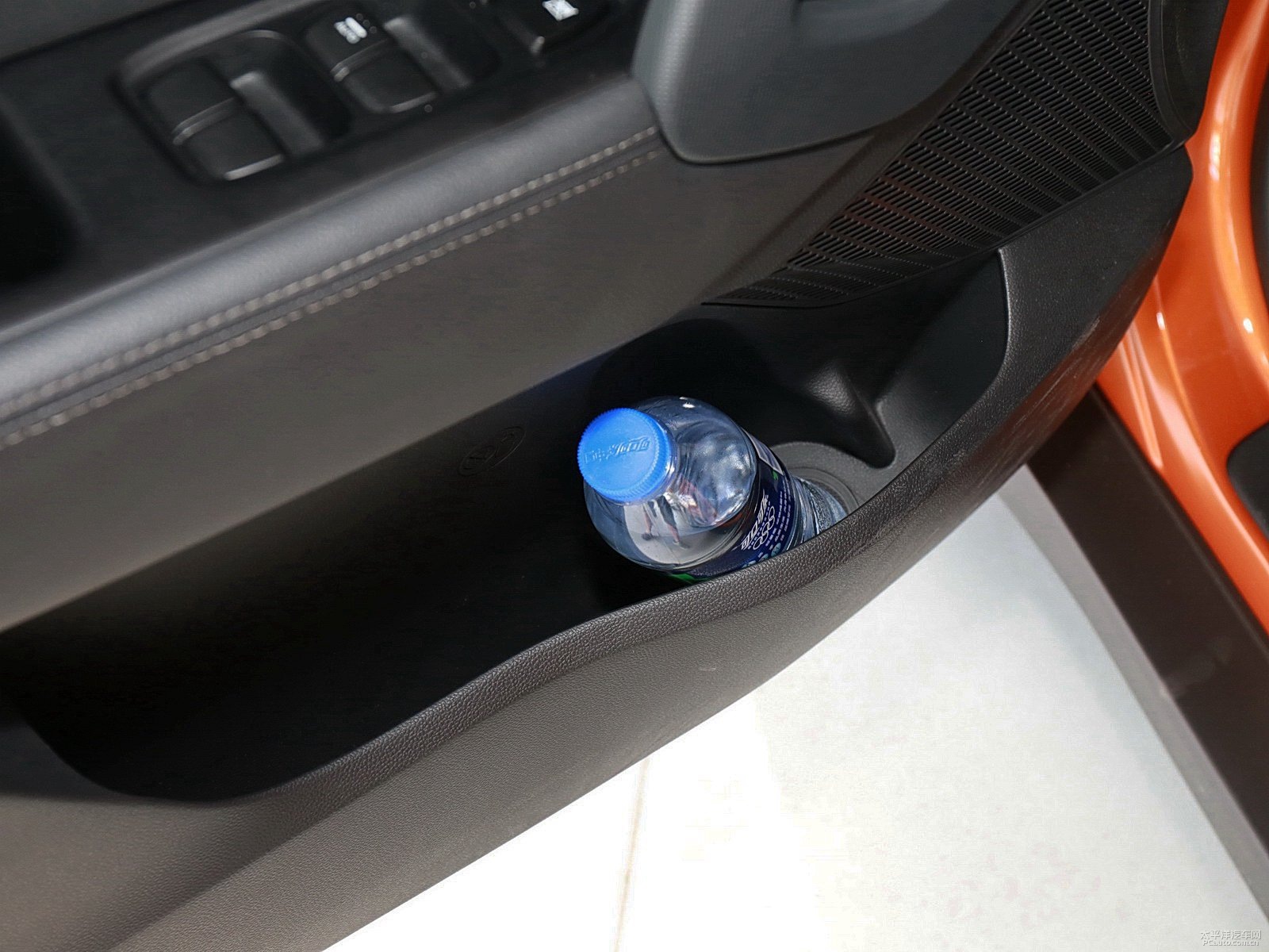 北京現(xiàn)代ix25空間高清大圖