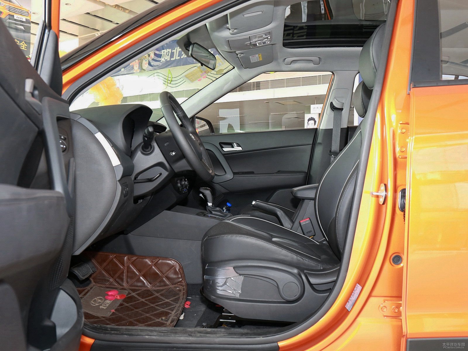 北京現(xiàn)代ix25空間高清大圖