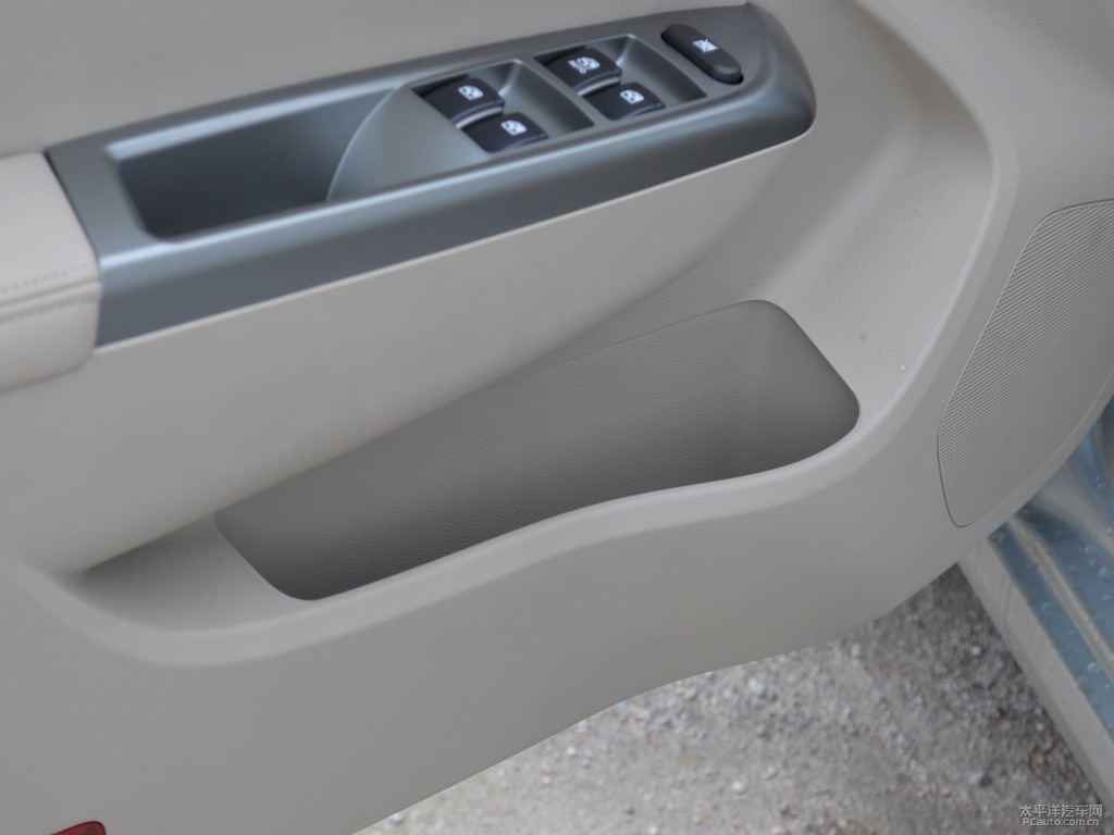 寶駿630空間高清大圖