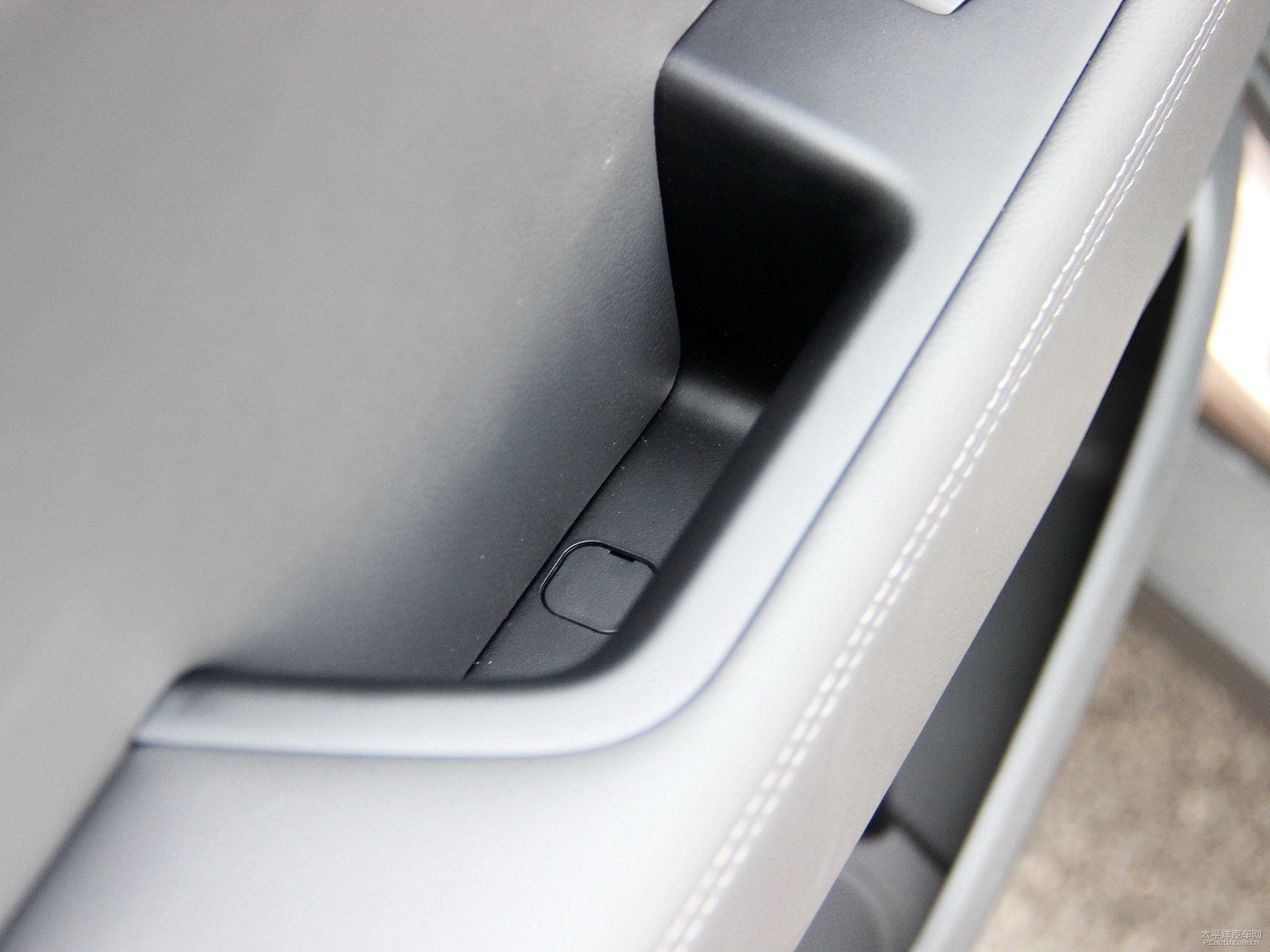 北京現(xiàn)代ix25空間高清大圖