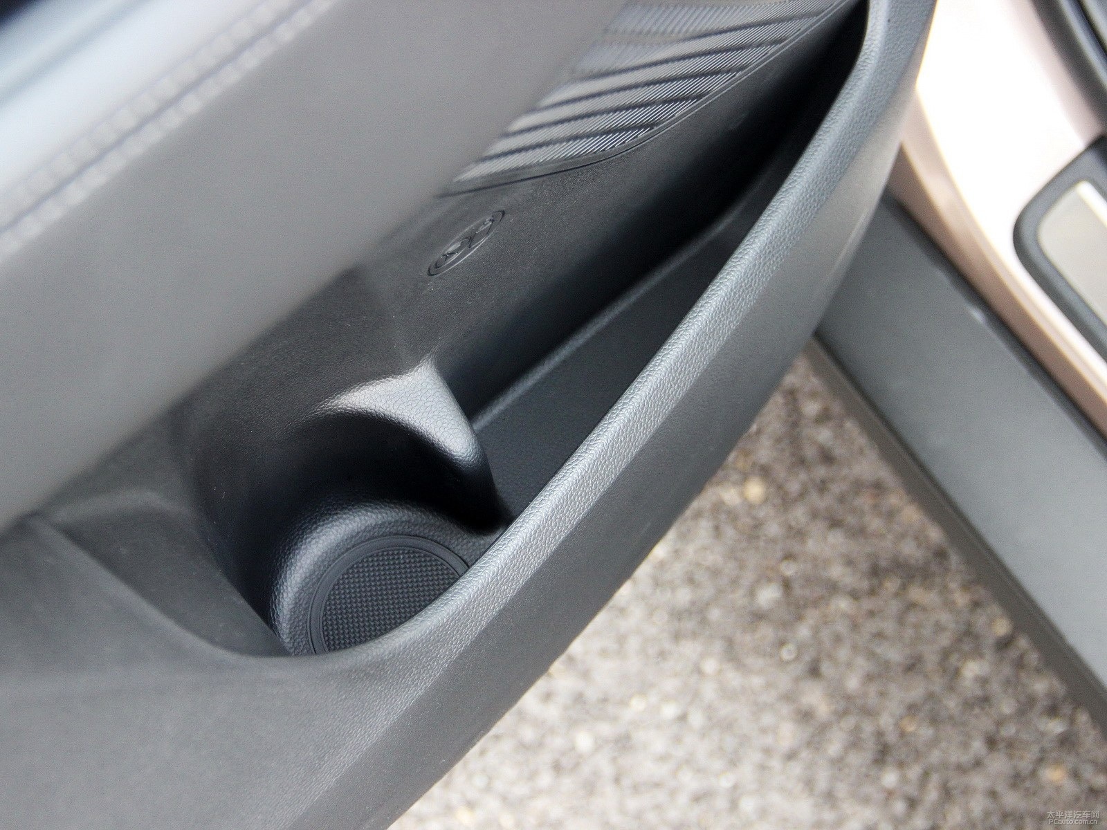 北京現(xiàn)代ix25空間高清大圖