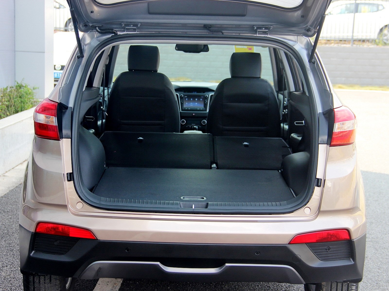 北京現(xiàn)代ix25空間高清大圖