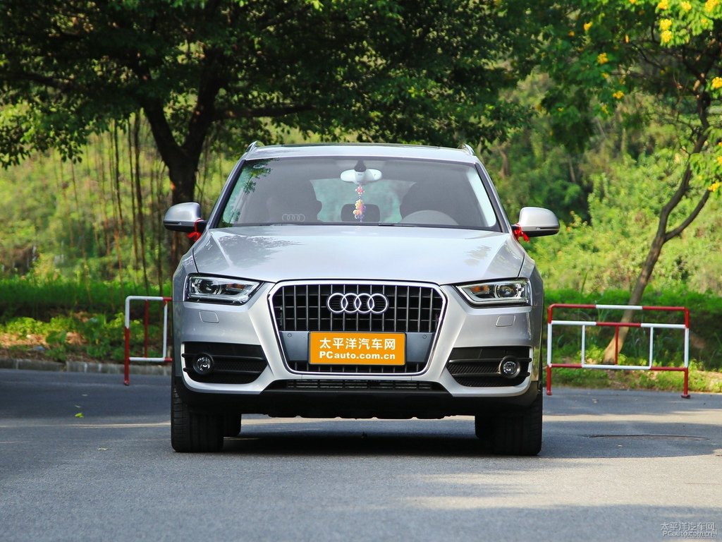 鉑金米奧迪Q3整車外觀外觀圖片