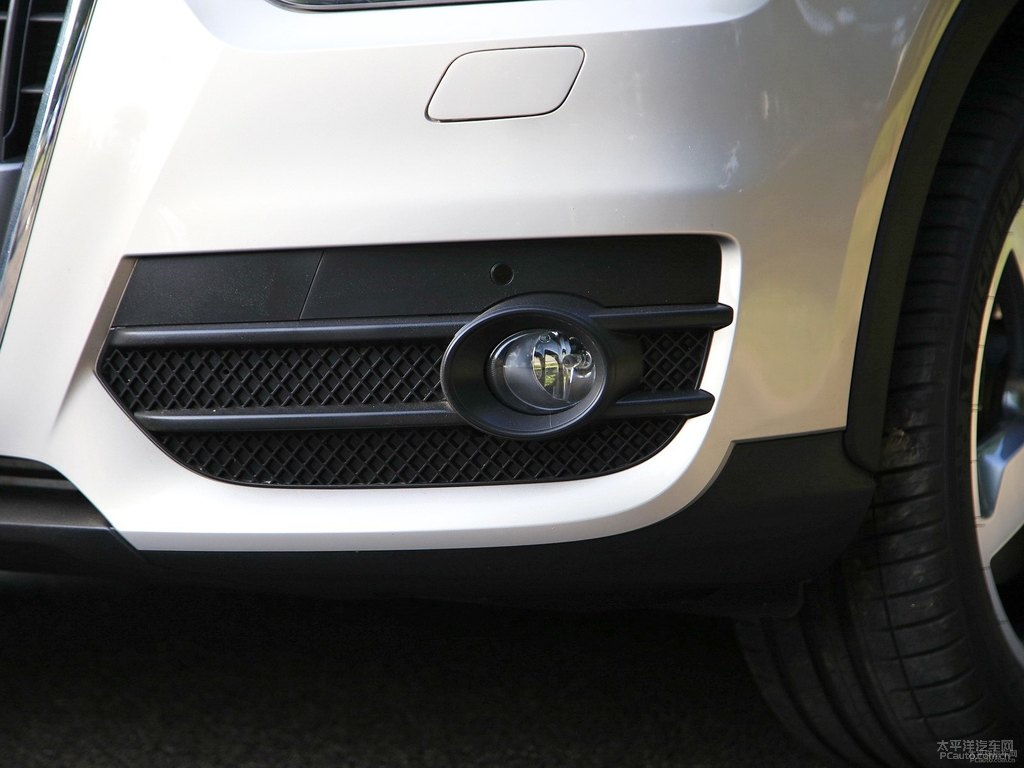 鉑金米奧迪Q3車頭外觀圖片