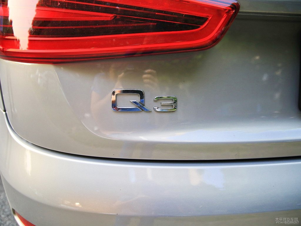 鉑金米奧迪Q3車尾外觀圖片