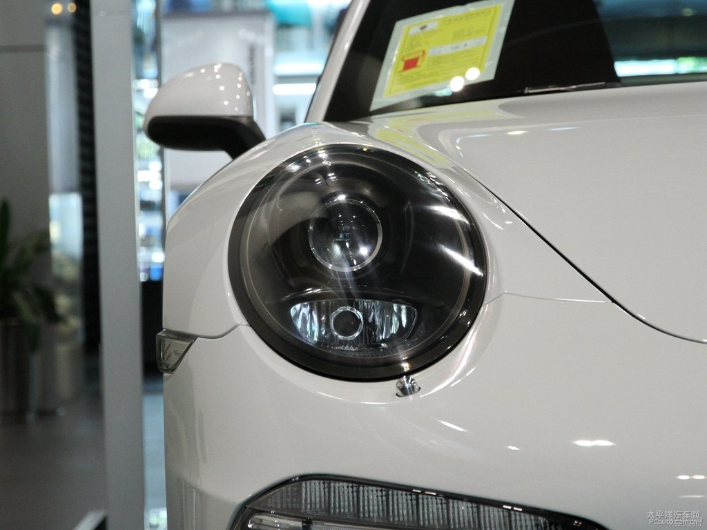 保時(shí)捷911車頭外觀圖片