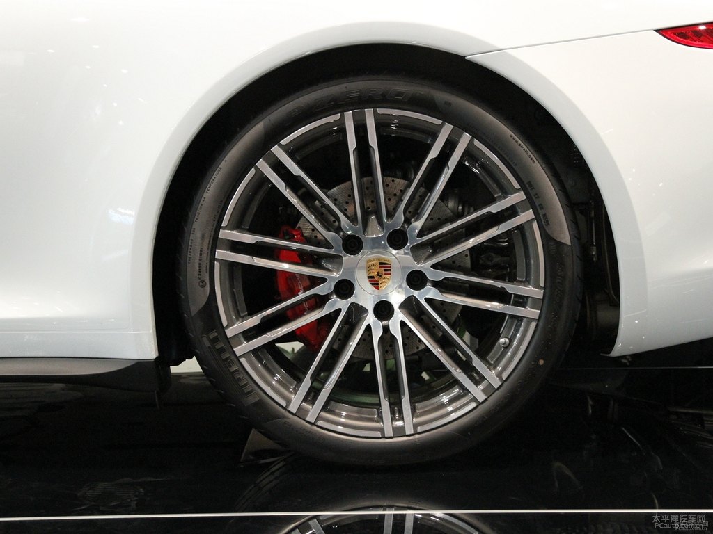 保時(shí)捷911車身外觀圖片