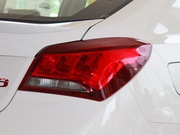 2015款 掀背 1.8T 90周年賽道冠軍版自動精英型 2015款 掀背 1.8T 90周年賽道冠軍版自動精英型