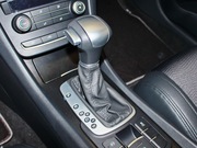 2015款 掀背 1.8T 90周年賽道冠軍版自動精英型 2015款 掀背 1.8T 90周年賽道冠軍版自動精英型