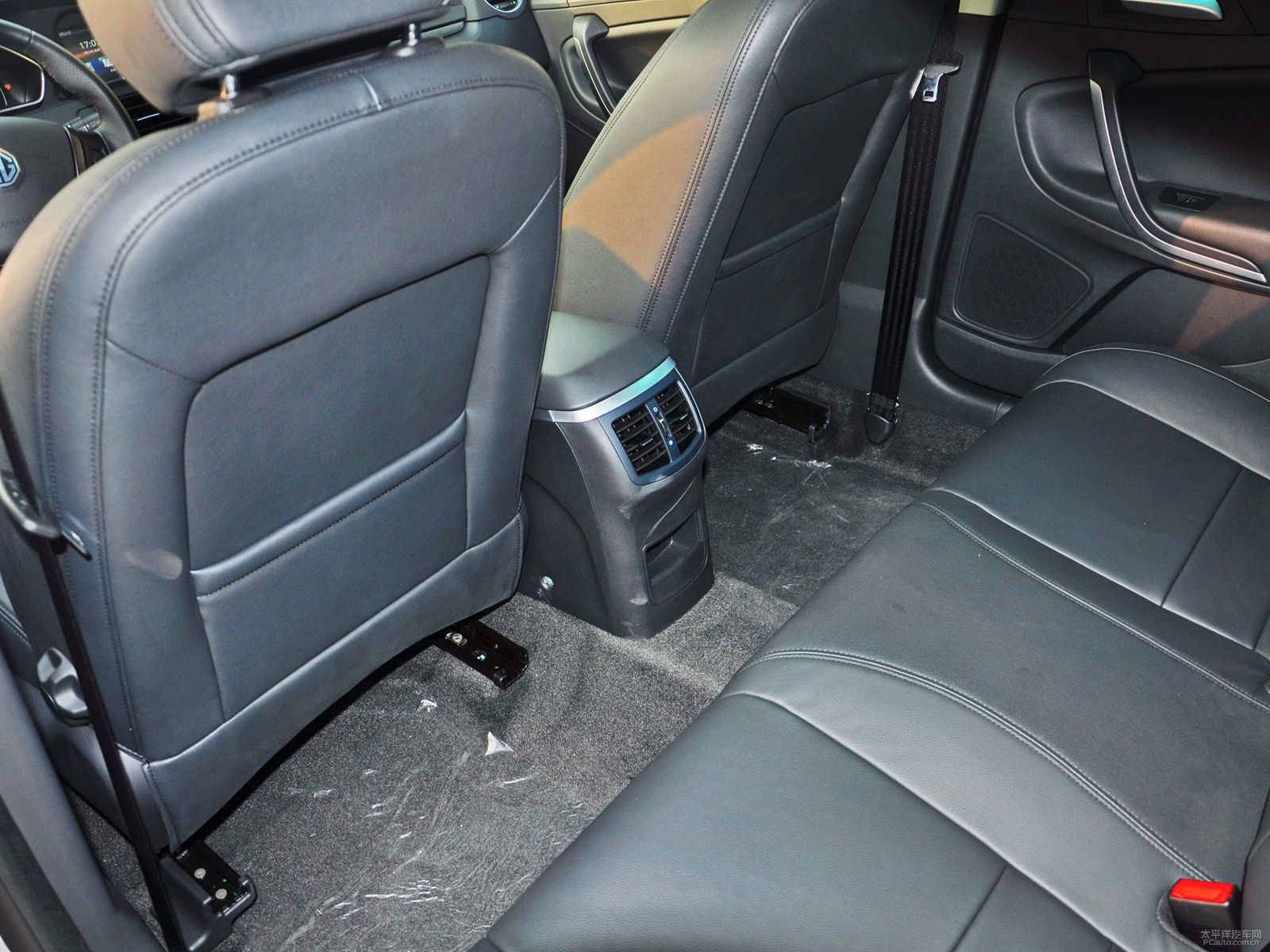 MG6空間高清大圖