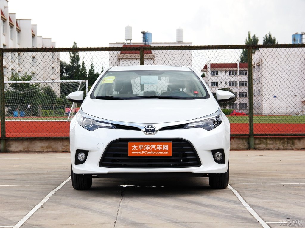 珍珠白雷凌整車外觀外觀圖片