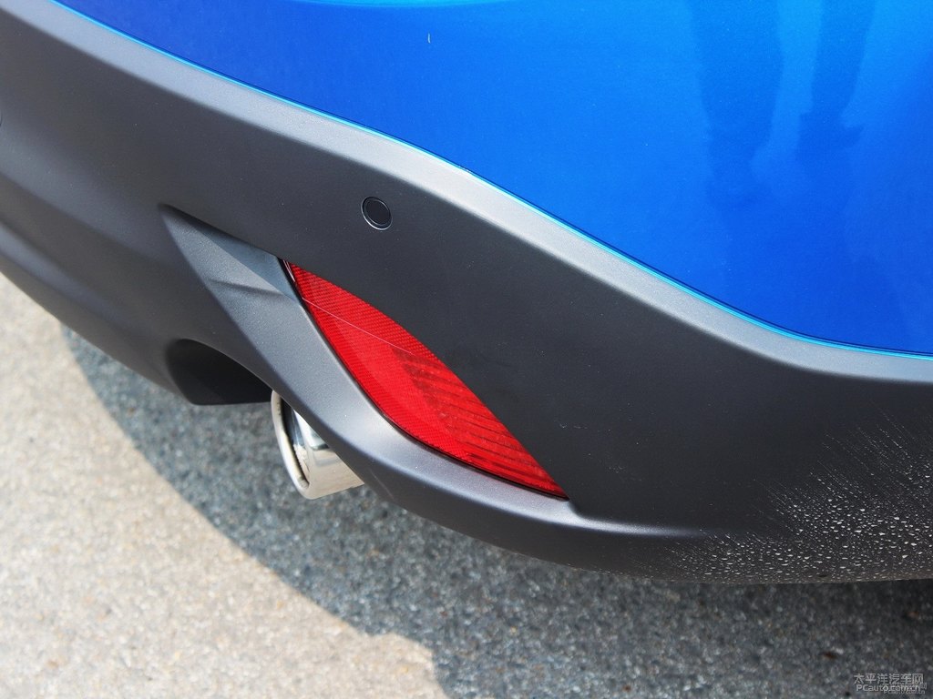 創(chuàng)馳藍(lán)馬自達(dá)CX-5車尾外觀圖片