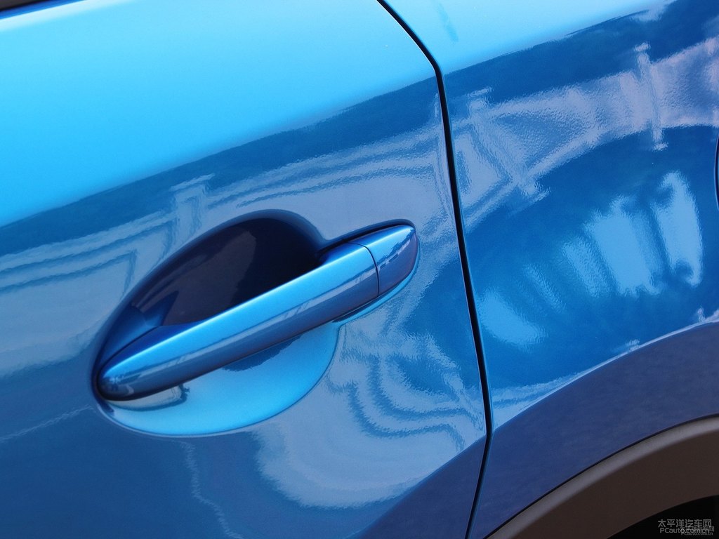 創(chuàng)馳藍(lán)馬自達(dá)CX-5車身外觀圖片