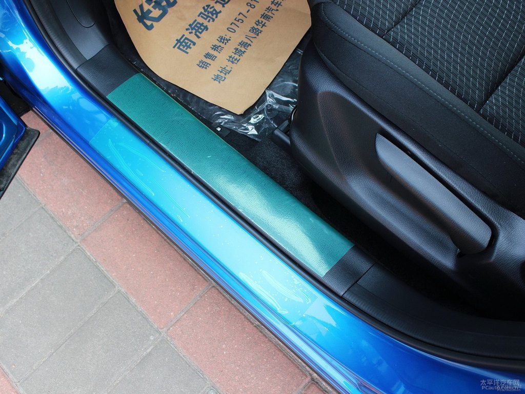 創(chuàng)馳藍馬自達CX-5中控內(nèi)飾圖片