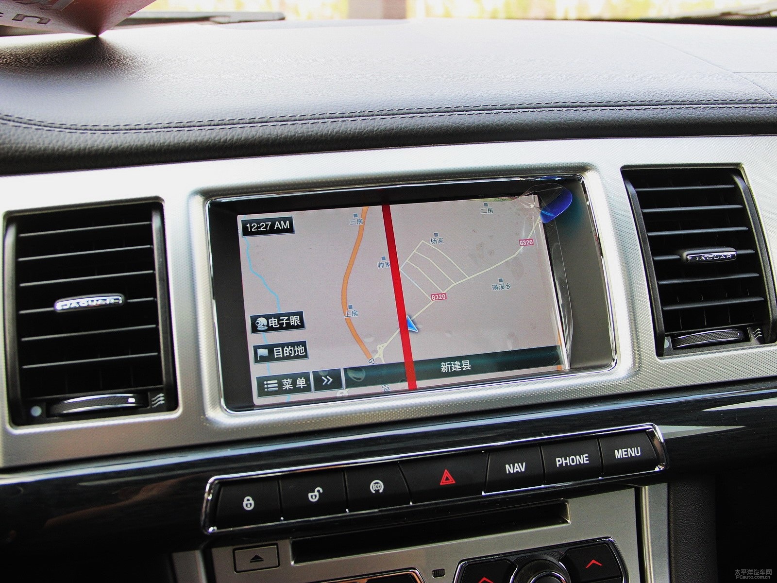 捷豹XF(進口)內(nèi)飾高清大圖