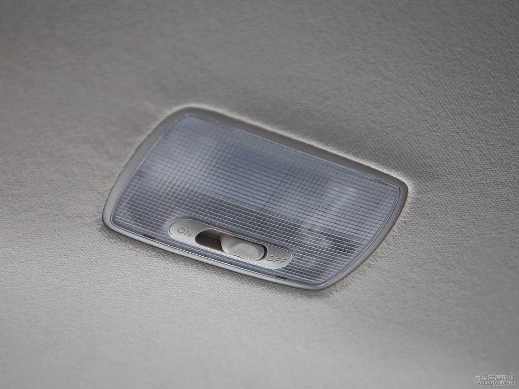 玫瑰黑繽智車廂內(nèi)飾圖片