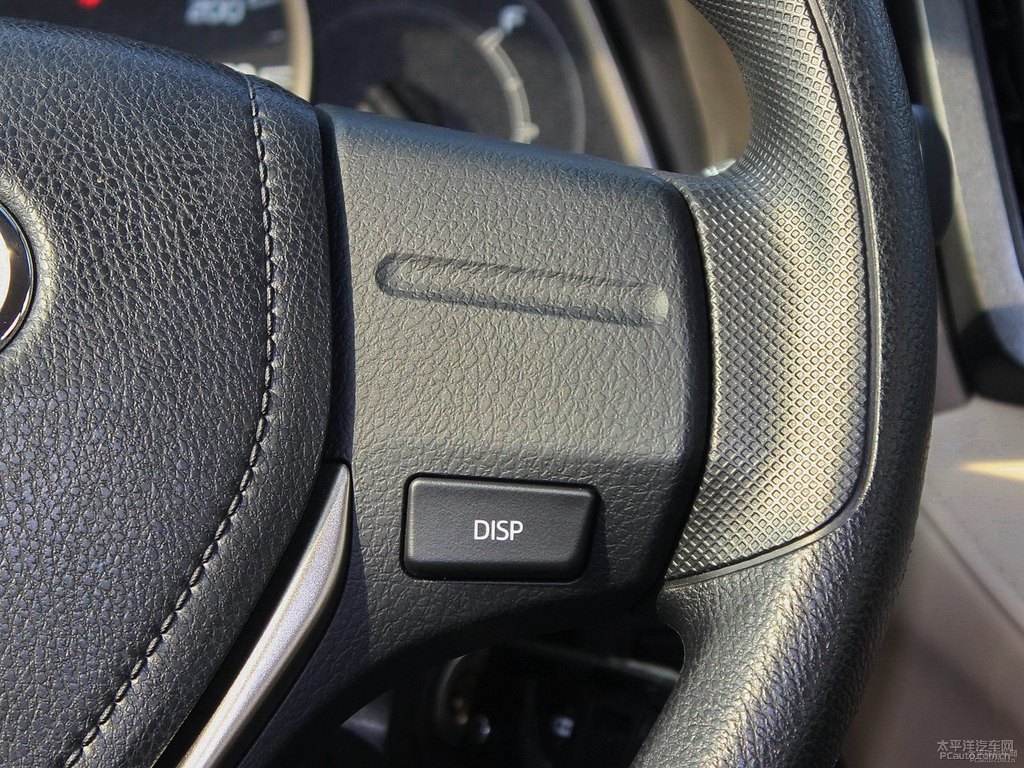 RAV4榮放中控內(nèi)飾圖片