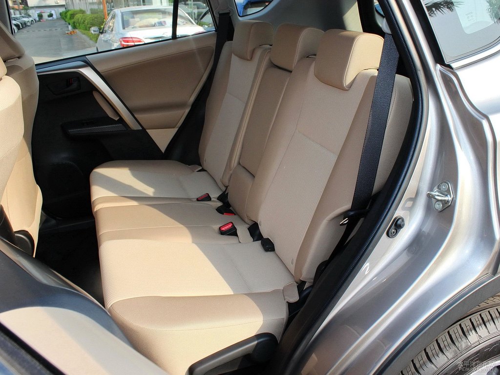 RAV4s΃(ni)DƬ