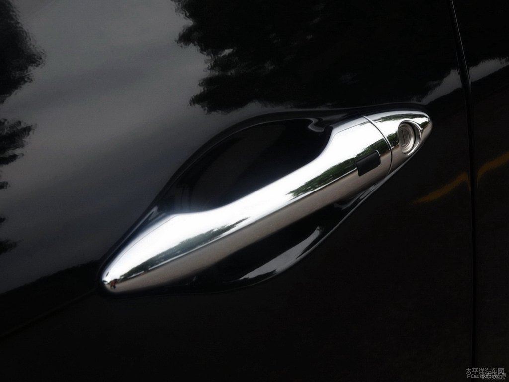 炫黑北京現(xiàn)代ix35車身外觀圖片