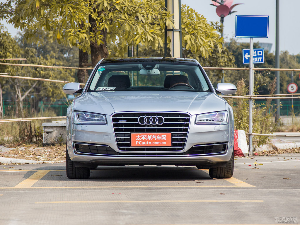 水晶銀奧迪A8L整車外觀外觀圖片