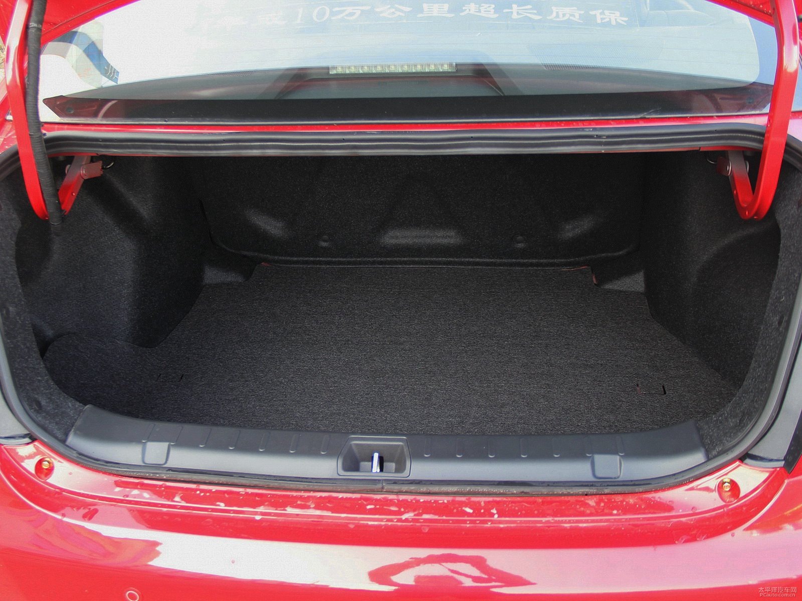 比亞迪G5空間高清大圖