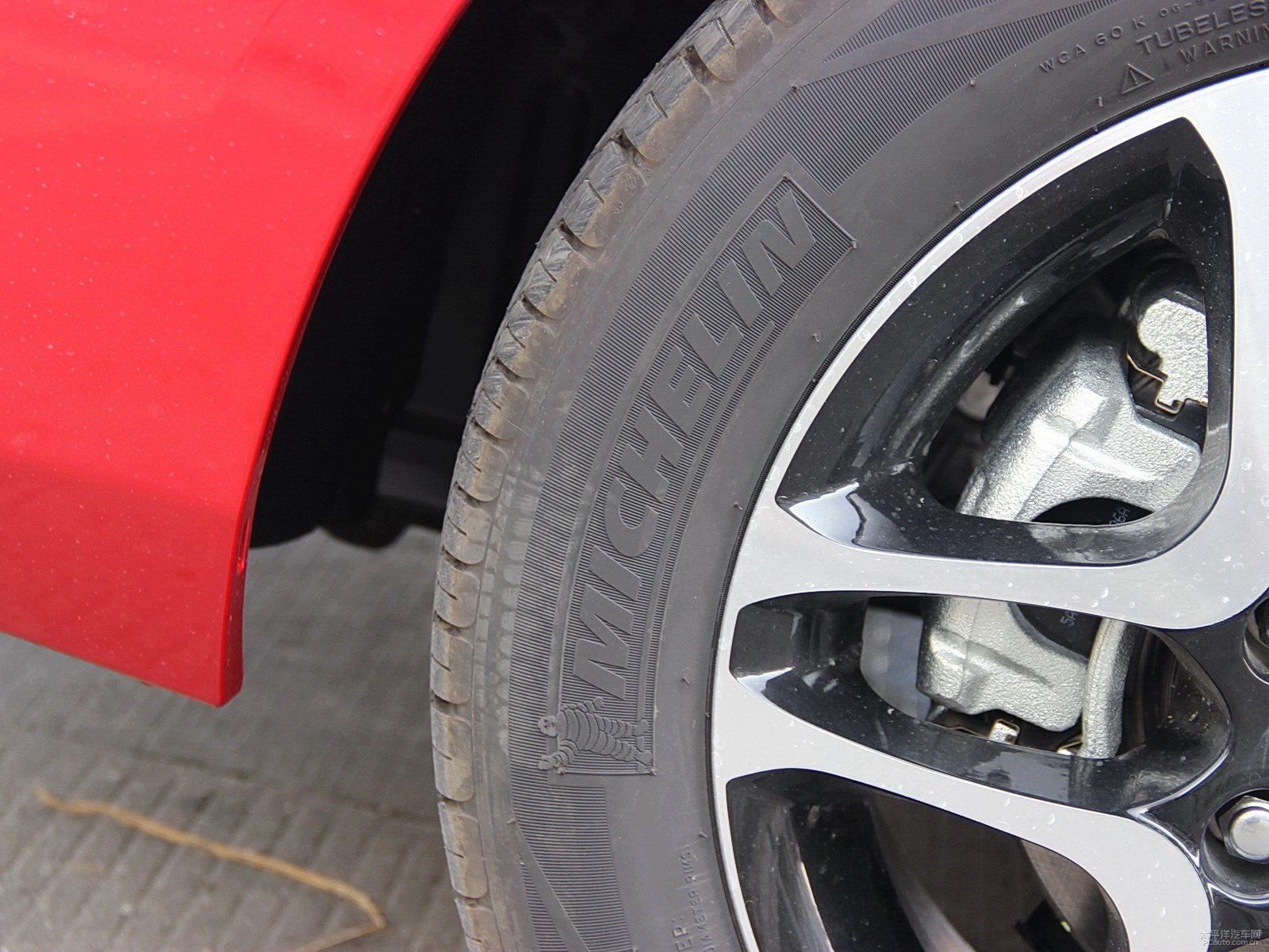 比亞迪G5細節(jié)高清大圖